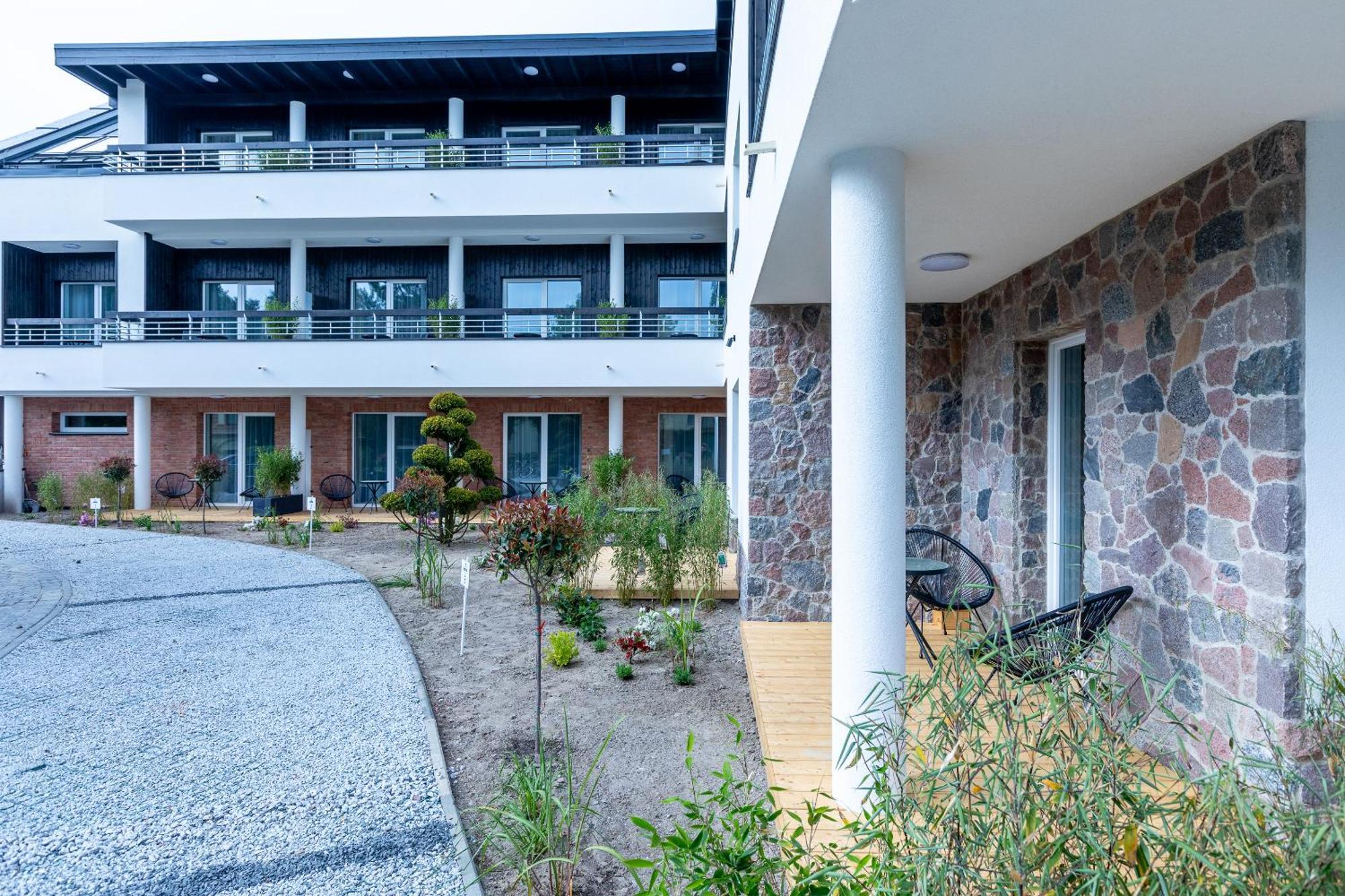 Apartamenty Przy Plazy Z Basenem Z Podgrzewana Woda I Mini Spa - Osrodek Kolonijno-Wczasowy Mewa Niechorze Exterior photo