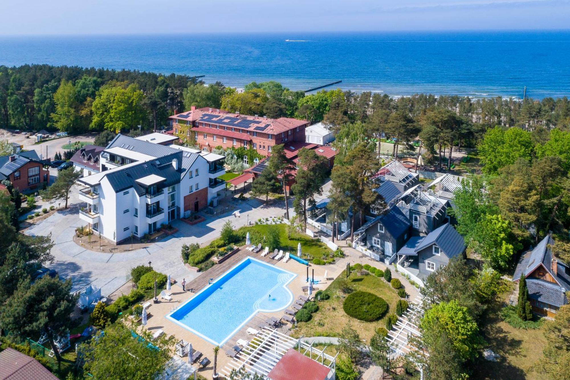 Apartamenty Przy Plazy Z Basenem Z Podgrzewana Woda I Mini Spa - Osrodek Kolonijno-Wczasowy Mewa Niechorze Exterior photo