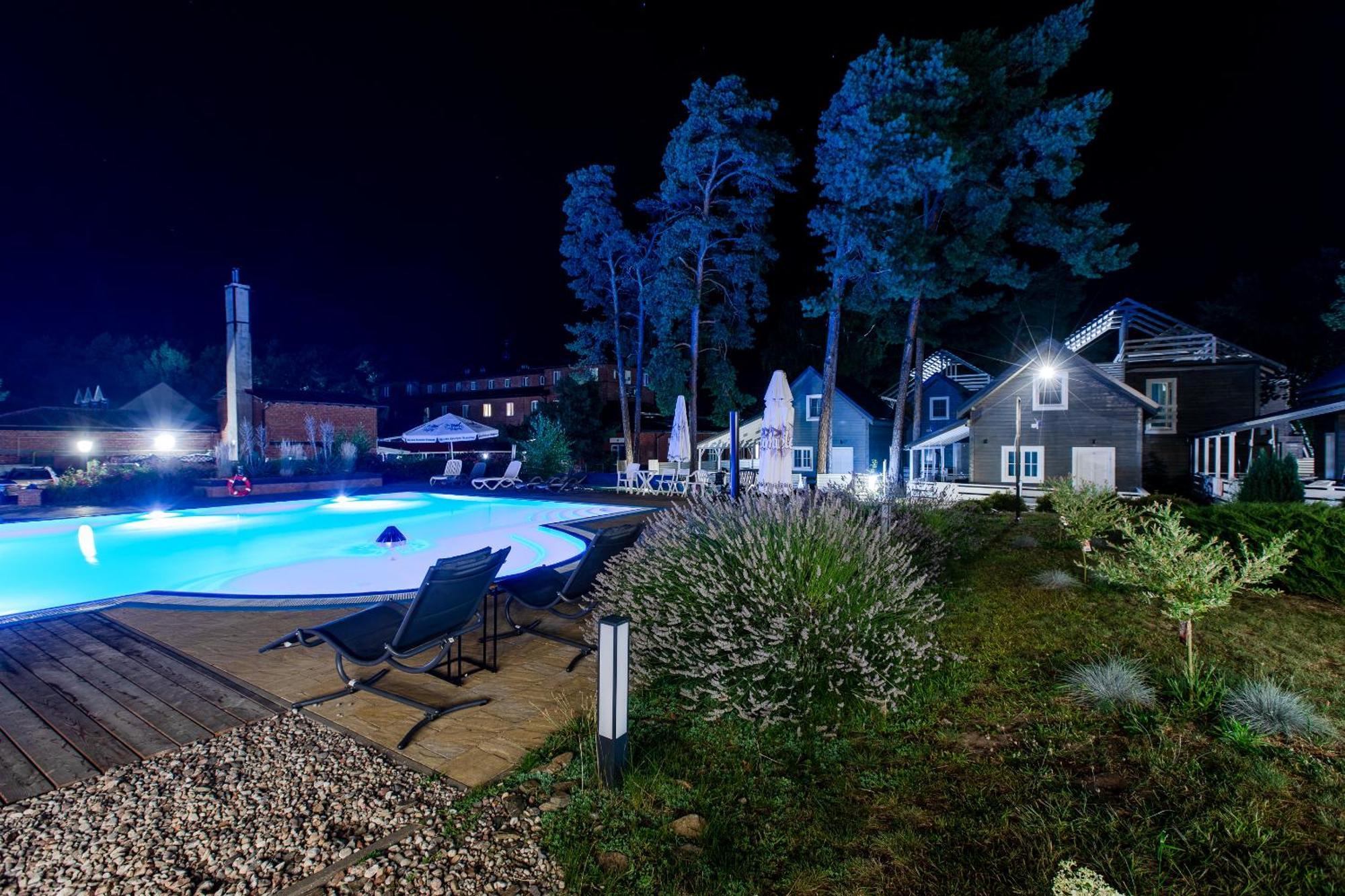 Apartamenty Przy Plazy Z Basenem Z Podgrzewana Woda I Mini Spa - Osrodek Kolonijno-Wczasowy Mewa Niechorze Exterior photo